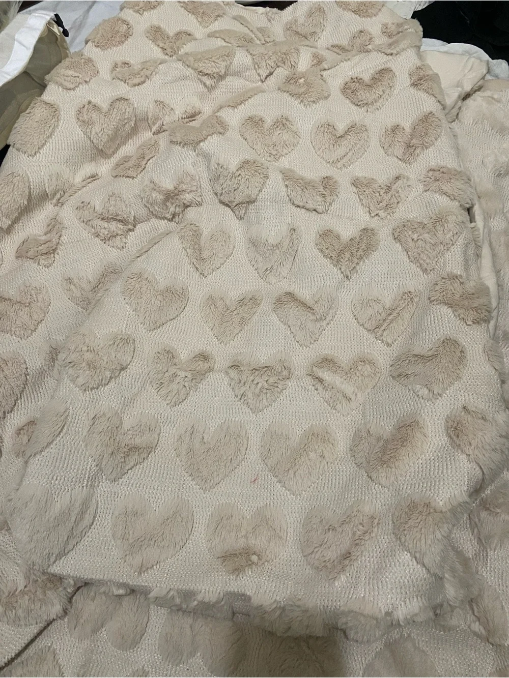 Double 60x 80” Quilt/Bedspread Crean Heart Pattern